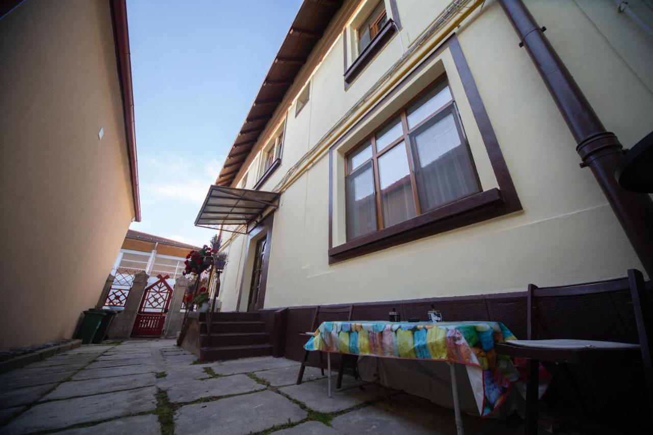 Happy Mood Apartment 5 Braşov Eksteriør billede
